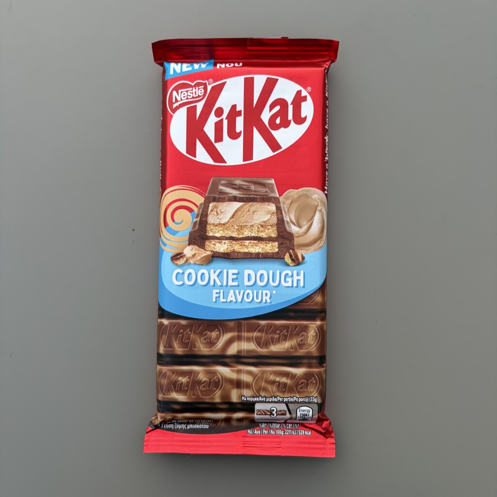 Η σοκολάτα KitKat Cookie Dought 