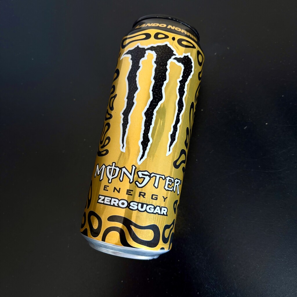 Coca Cola HBC - Monster | Νέα «Lando Norris Gold» συσκευασία 500ml 2 New Monster Lando Norris Gold