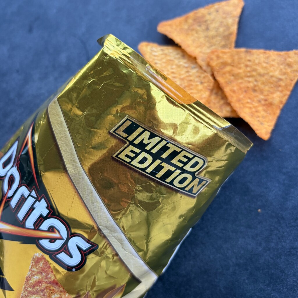 Φωτογραφία της συσκευασίας Doritos Thai Style Sriracha 